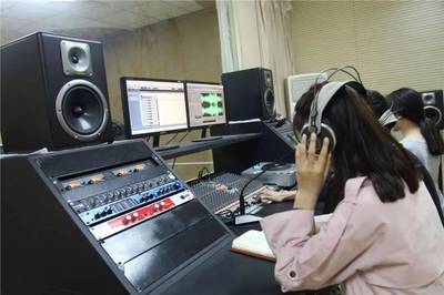 藝術與傳媒系專業解讀 視覺傳達設計、環境設計、播音與主持藝術、廣播電視編導